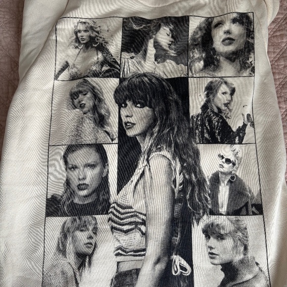 The Eras Tour White Hoodie - Size L - Picture 1 of 3
